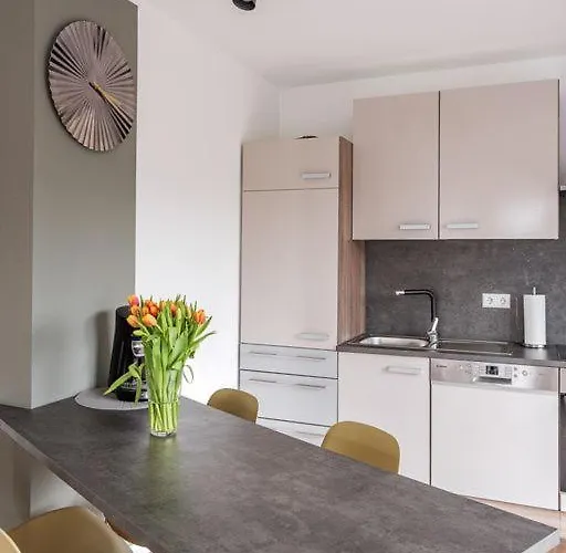 公寓 Wohnen Am Schlosspark